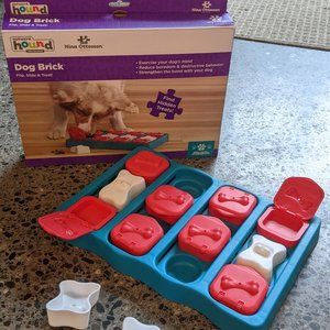 Nina Ottoson Dog Brick (level 2) Puzzle